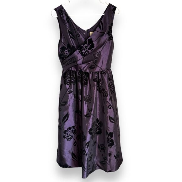 ModCloth Women's Purple Velvet Floral V-neck Fit Flare Midi Dress sz S Whimsigot - Picture 3 of 8